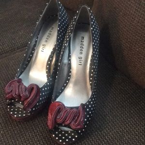 Madden Girl size 7 shoe